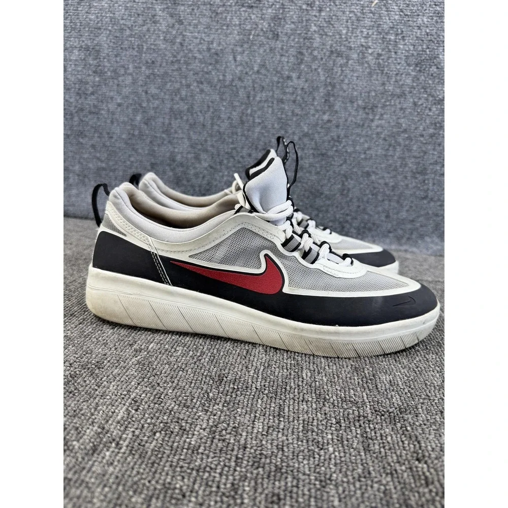 Nike SB Nyjah Free 2 Shoes Mens 8.5 Gray Black Red Skate Sneakers BV2078-002